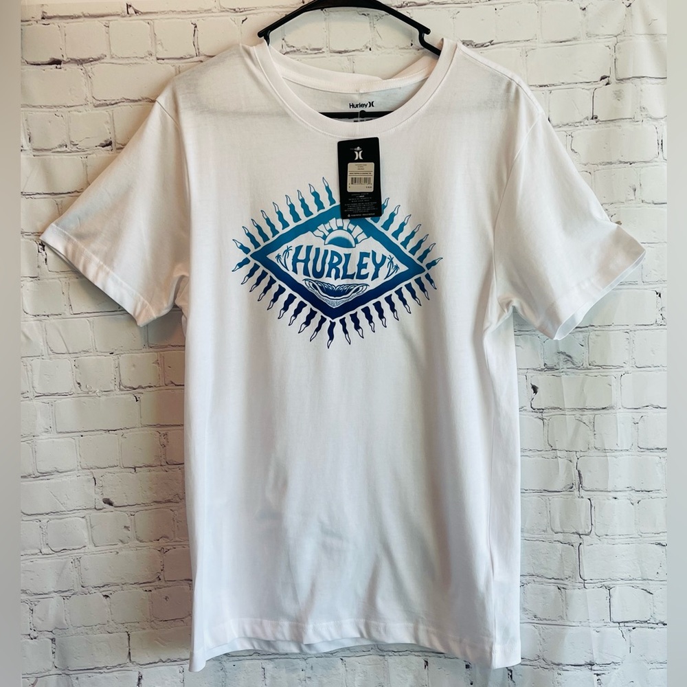 NWT Size Small Hurley White Wave Tripper Short Sleeve T-Shirt. Crew Neck.
